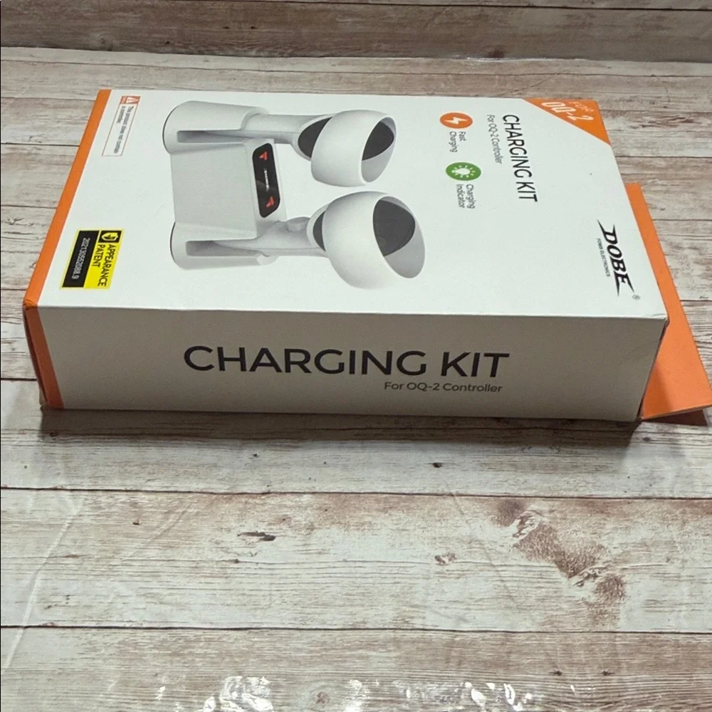 NEW Unopened Dual Charging Kit for QQ-2 Controller - White